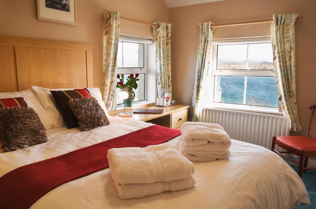 Bed and Breakfast Roundstone Retreats Islandview Номер фото