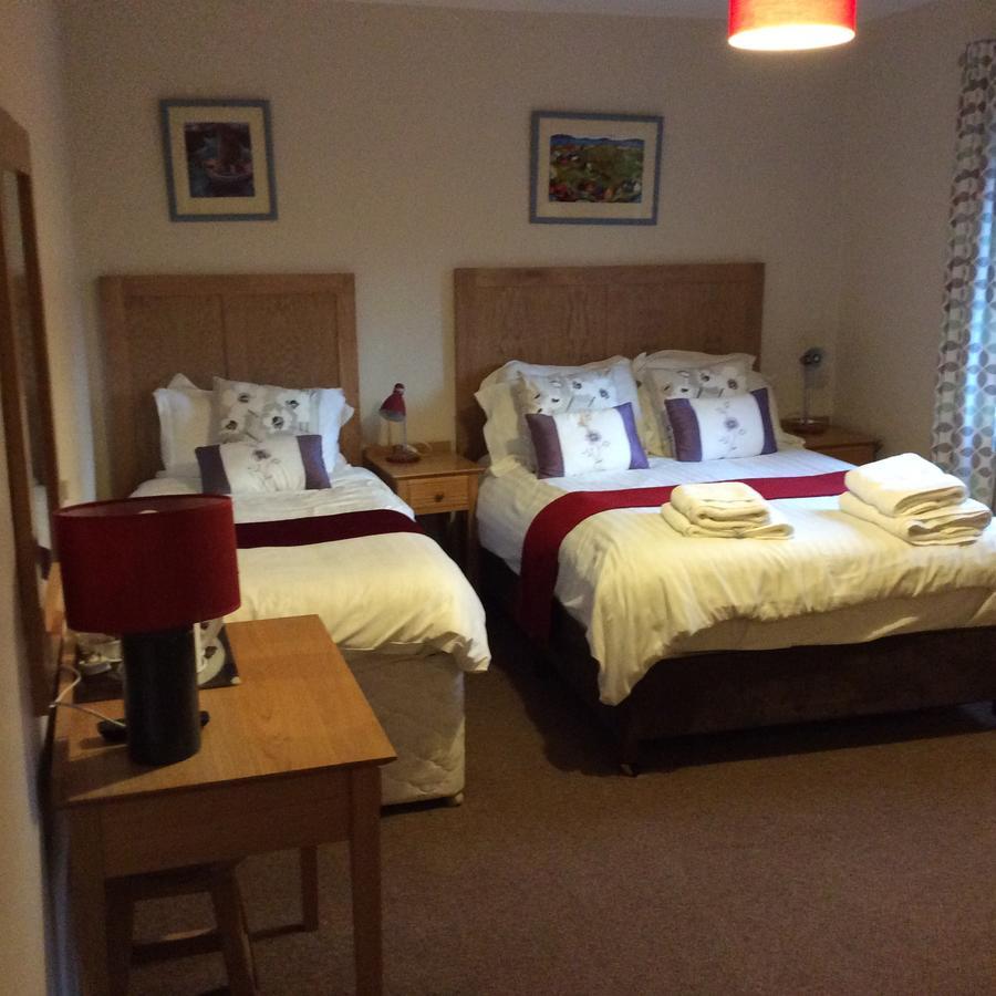 Bed and Breakfast Roundstone Retreats Islandview Экстерьер фото